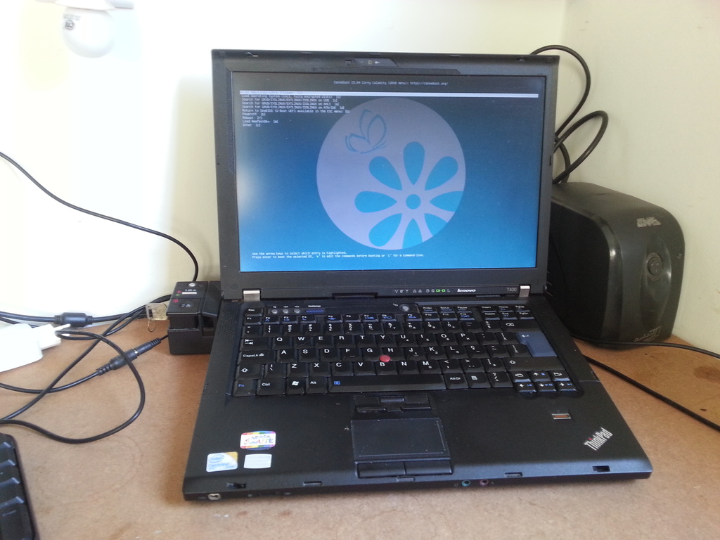 Thinkpads com Canoeboot Imagem de notebook Thinkpad T400 com bios Canoeboot