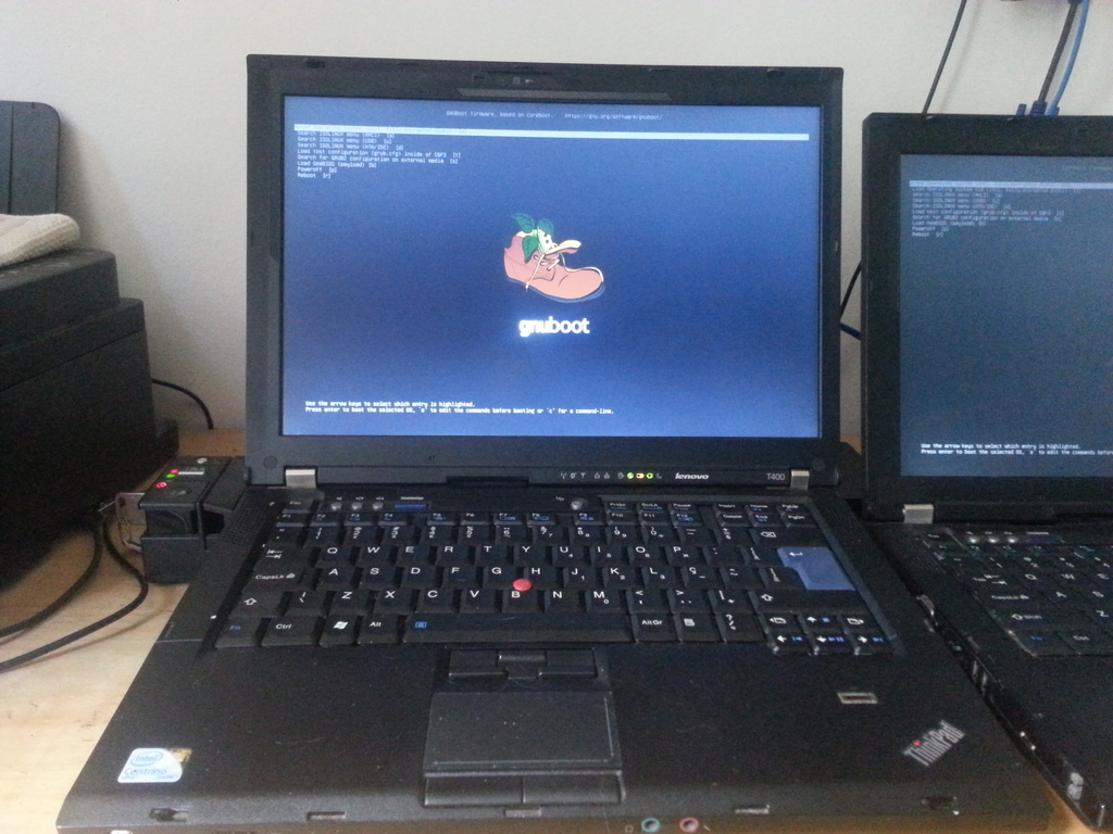 Thinkpads com Gnuboot Imagem de notebook Thinkpad T400 com bios Gnuboot